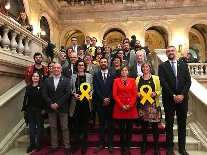 Foto del grup d'ERC al Parlament, amb Mònica Palacín